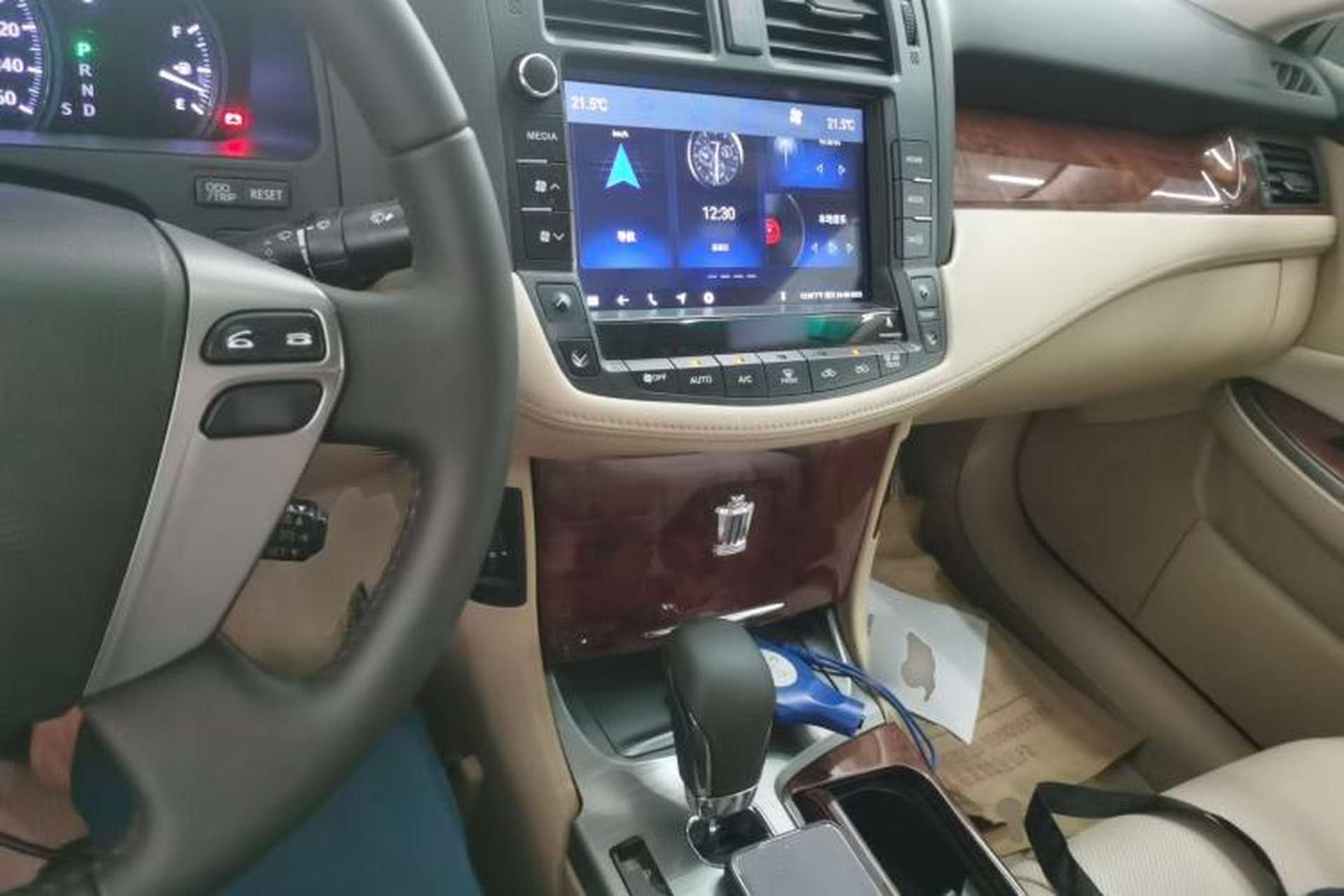 Used Toyota Crown 2012 2.5L Royal Leather Edition Center Console
