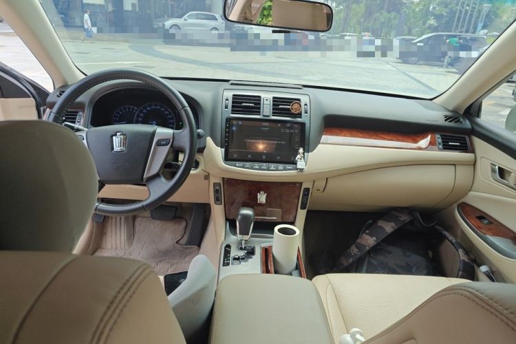 Used Toyota Crown 2012 2.5L Royal Leather Edition Center Console