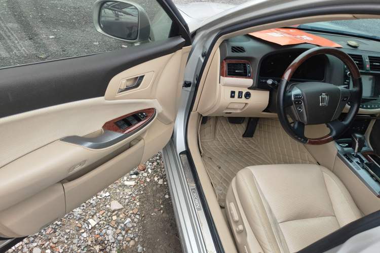 Used Toyota Crown 2012 2.5L Royal Leather Edition Driver Seat