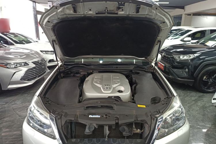 Used Toyota Crown 2012 2.5L Royal Leather Edition Engine Bay