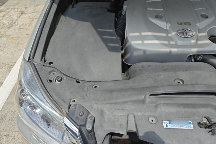 Used Toyota Crown 2012 2.5L Royal Leather Edition Engine Bay Right