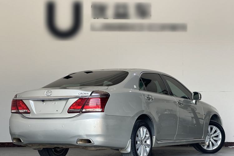 Used Toyota Crown 2012 2.5L Royal Leather Edition Exterior 5