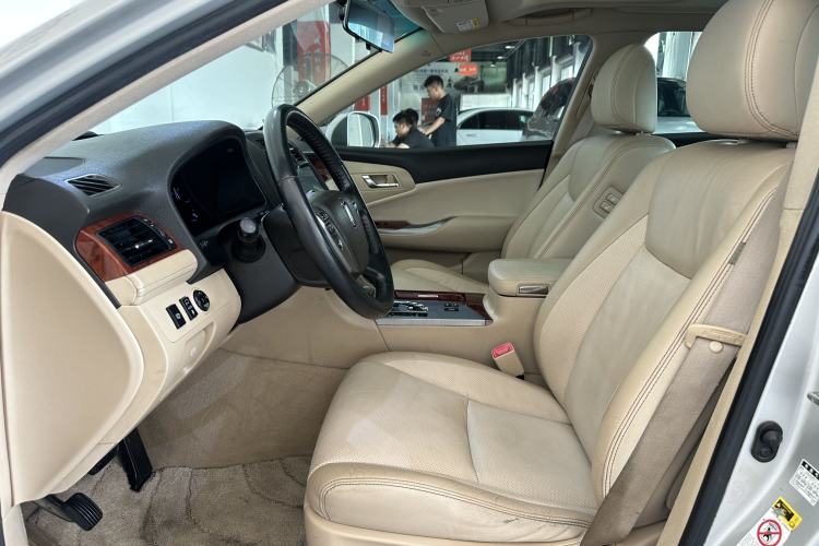 Used Toyota Crown 2012 2.5L Royal Leather Edition Interior 4