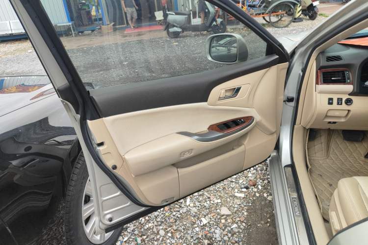 Used Toyota Crown 2012 2.5L Royal Leather Edition Left Front Door Interior