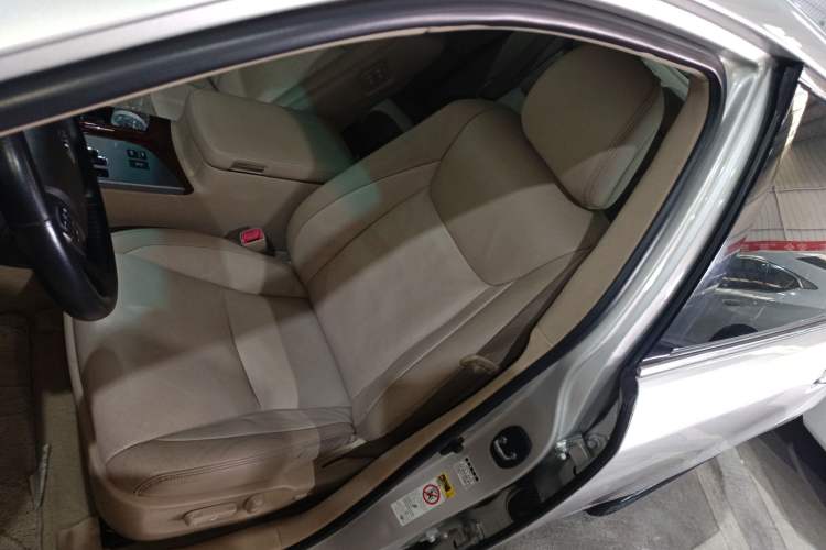 Used Toyota Crown 2012 2.5L Royal Leather Edition Left Front Seat