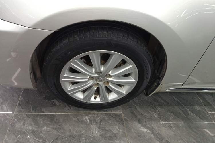 Used Toyota Crown 2012 2.5L Royal Leather Edition Left Front Wheel Hub