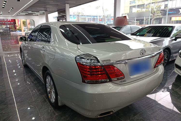Used Toyota Crown 2012 2.5L Royal Leather Edition Rear Left 45 Deg