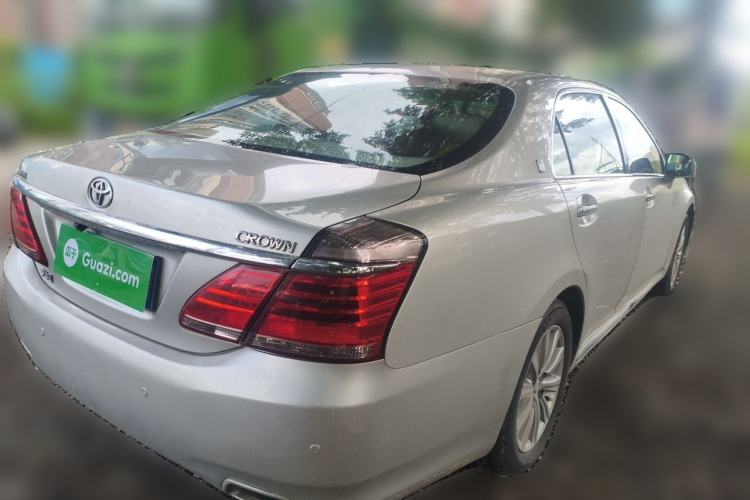 Used Toyota Crown 2012 2.5L Royal Leather Edition Rear Right 45 Deg