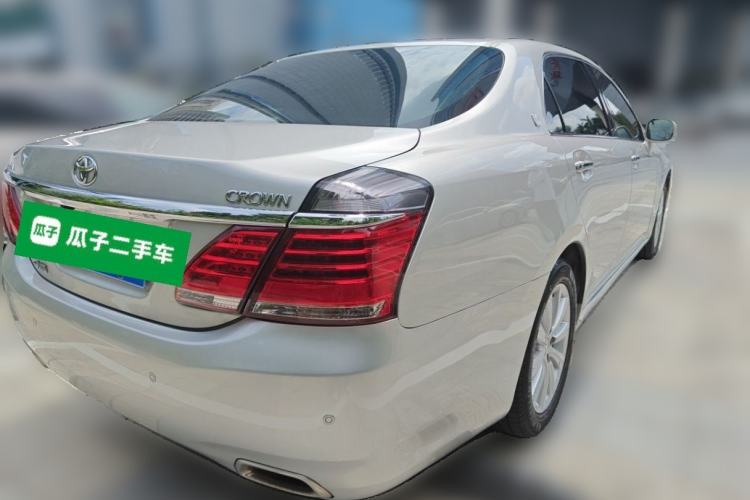 Used Toyota Crown 2012 2.5L Royal Leather Edition Rear Right 45 Deg
