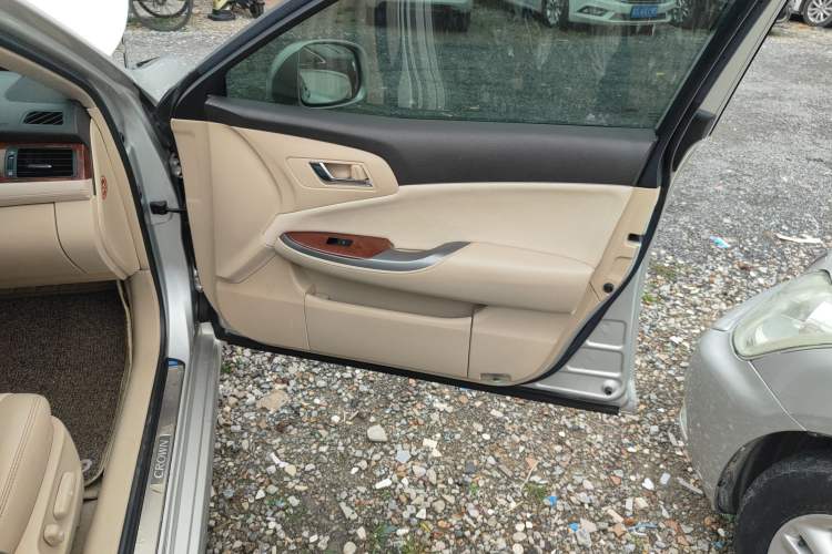 Used Toyota Crown 2012 2.5L Royal Leather Edition Right Front Door Interior