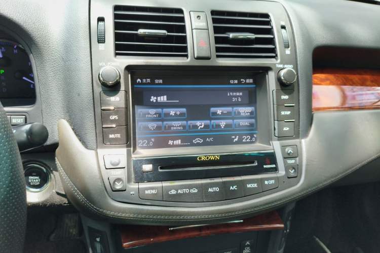 Used Toyota Crown 2012 2.5L Royal Leather Edition Audio And AC Panel