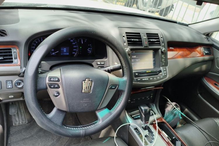 Used Toyota Crown 2012 2.5L Royal Leather Edition Center Console