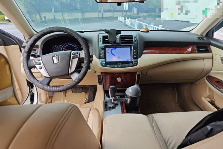 Used Toyota Crown 2012 2.5L Royal Comfort Edition Center Console