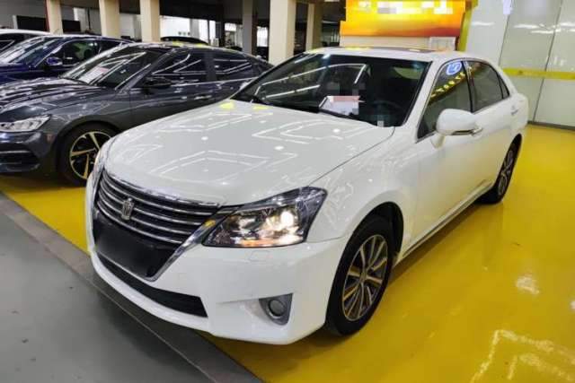 Used Toyota Crown 2012 2.5L Royal Leather Edition
