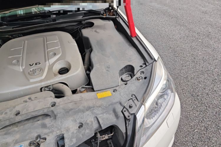 Used Toyota Crown 2012 2.5L Royal Comfort Edition Engine Bay Left