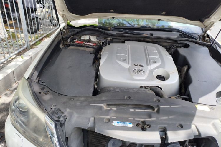 Used Toyota Crown 2012 2.5L Royal Leather Edition Engine Bay Right