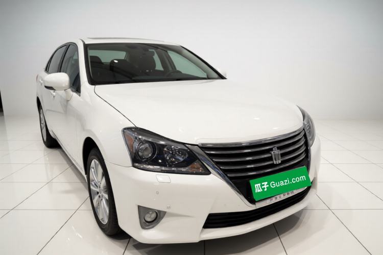 Used Toyota Crown 2012 2.5L Royal Leather Edition Exterior 2