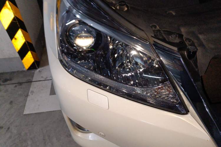 Used Toyota Crown 2012 2.5L Royal Leather Edition Exterior 6