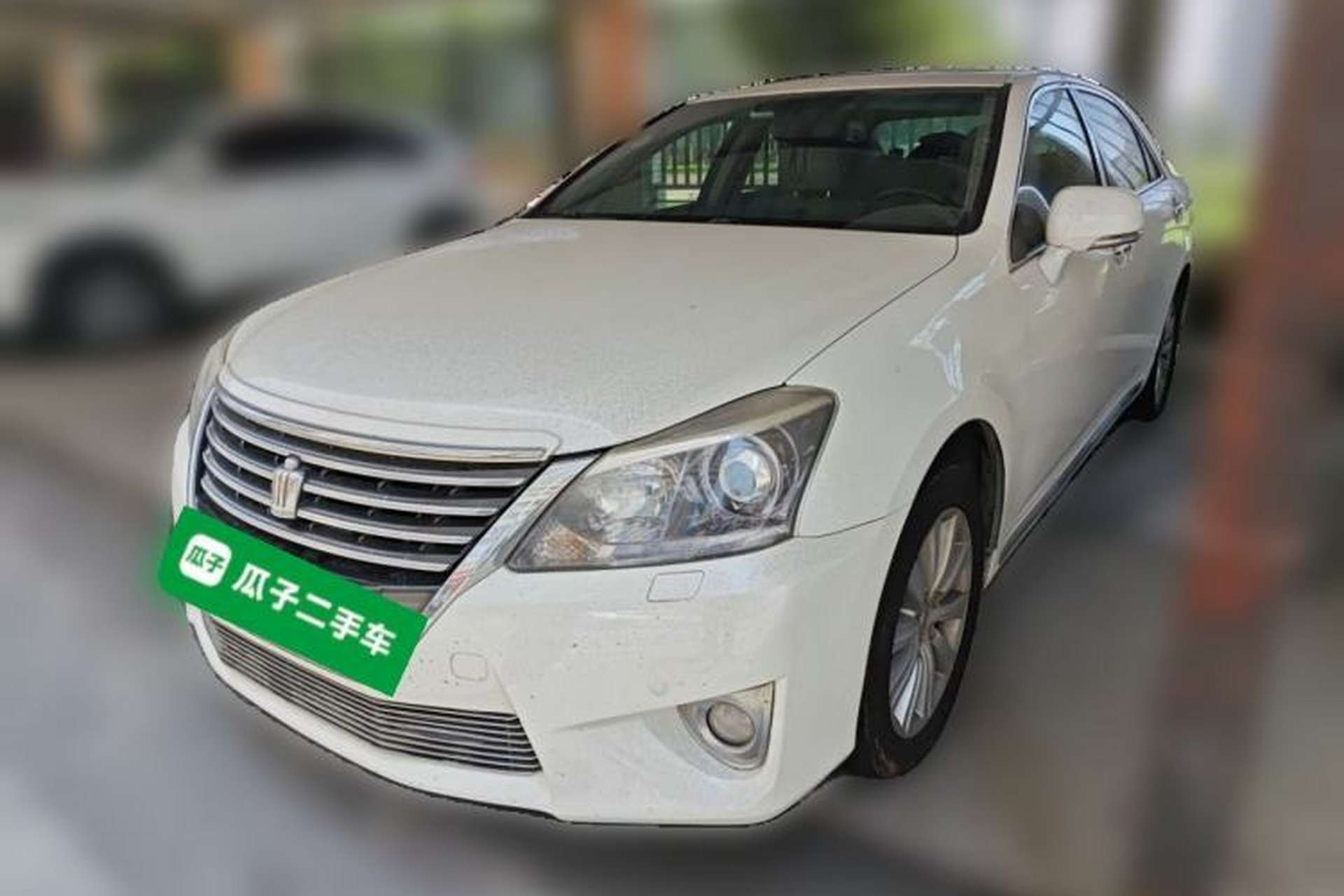 Used Toyota Crown 2012 2.5L Royal Leather Edition Front Left 45 Deg
