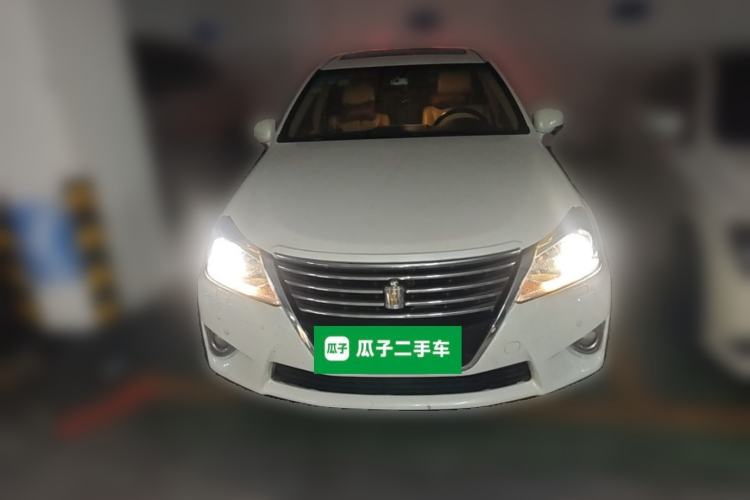 Used Toyota Crown 2012 2.5L Royal Leather Edition Front