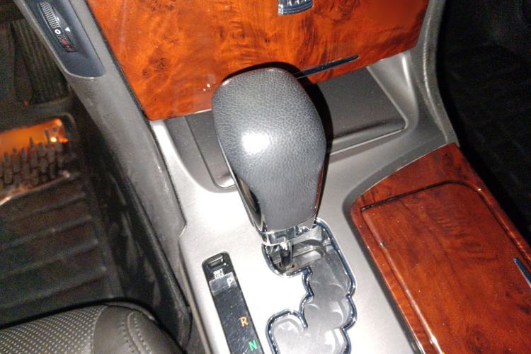 Used Toyota Crown 2012 2.5L Royal Leather Edition Gear Lever