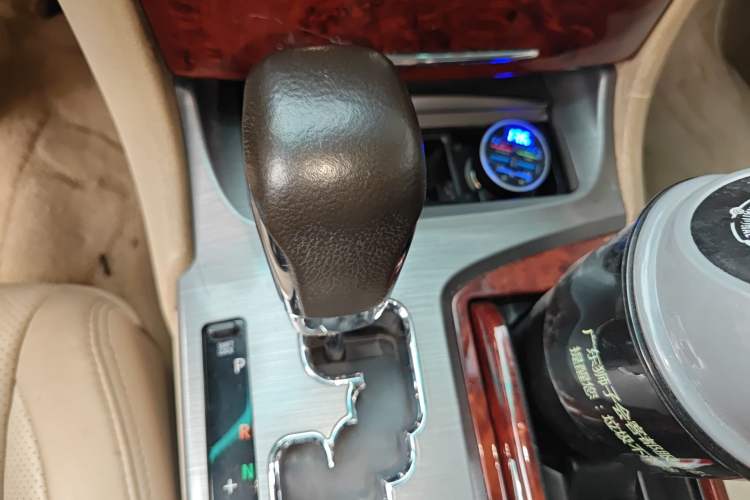 Used Toyota Crown 2012 2.5L Royal Comfort Edition Gear Lever