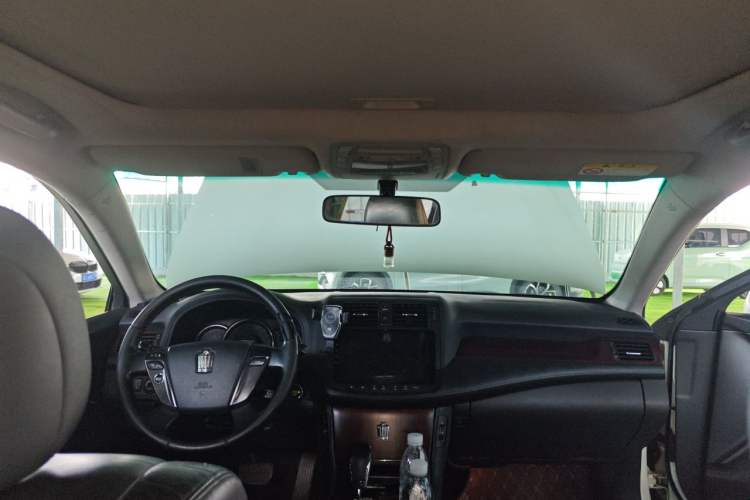 Used Toyota Crown 2012 2.5L Royal Headliner
