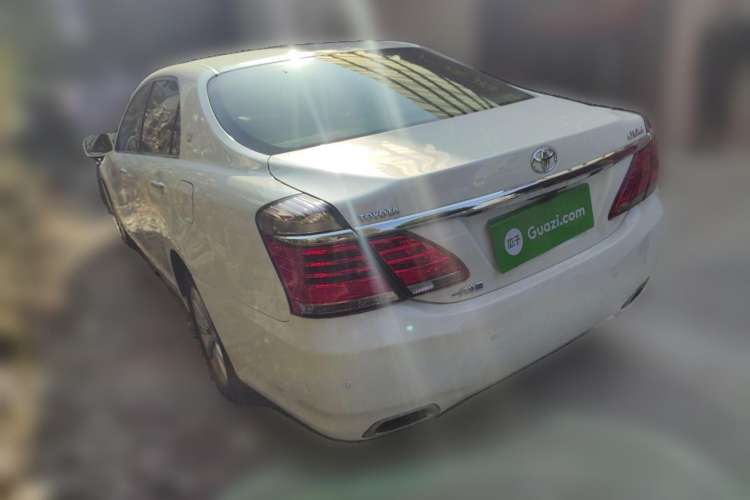 Used Toyota Crown 2012 2.5L Royal Leather Edition Rear Left 45 Deg