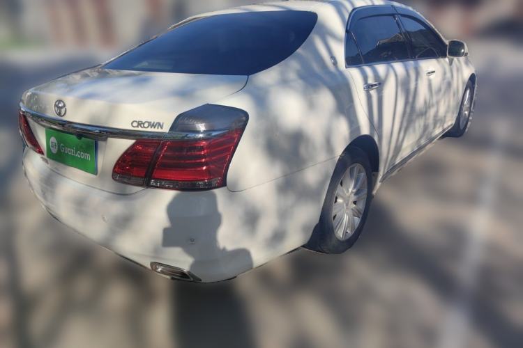 Used Toyota Crown 2012 2.5L Royal Leather Edition Rear Right 45 Deg