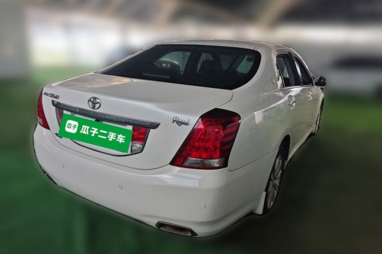 Used Toyota Crown 2012 2.5L Royal Rear Right 45 Deg