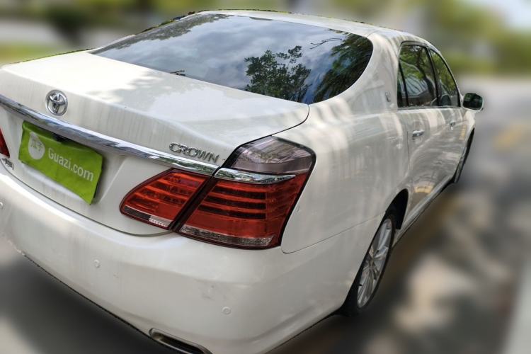 Used Toyota Crown 2012 2.5L Royal Leather Edition Rear Right 45 Deg