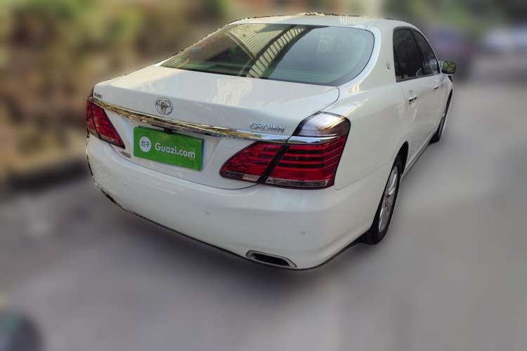 Used Toyota Crown 2012 2.5L Royal Leather Edition Rear Right 45 Deg