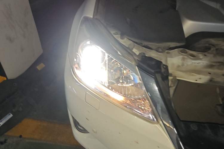 Used Toyota Crown 2012 2.5L Royal Leather Edition Right Front Headlight