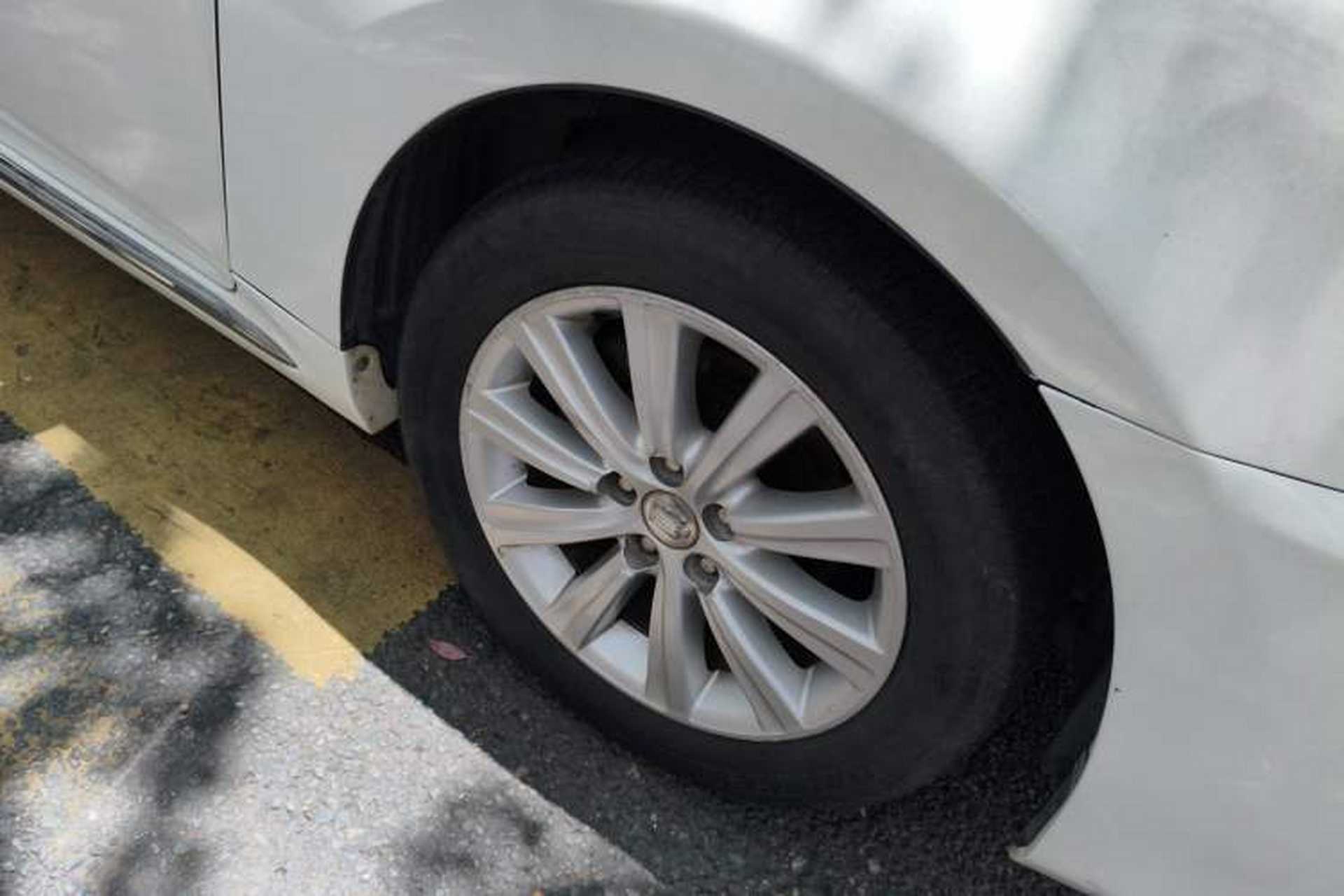 Used Toyota Crown 2012 2.5L Royal Leather Edition Right Front Wheel Hub