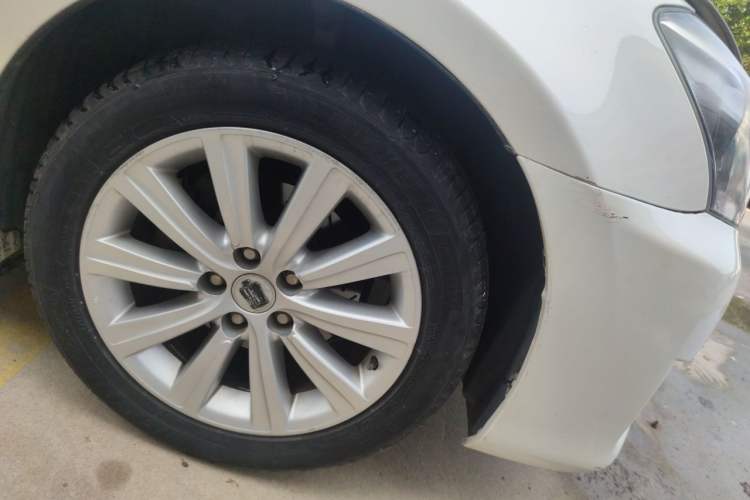 Used Toyota Crown 2012 2.5L Royal Navigation Edition Right Front Wheel Hub
