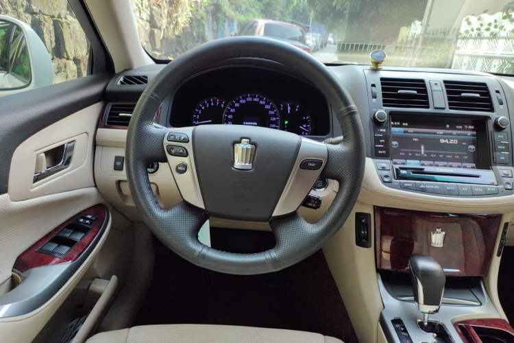 Used Toyota Crown 2012 2.5L Royal Leather Edition Steering Wheel