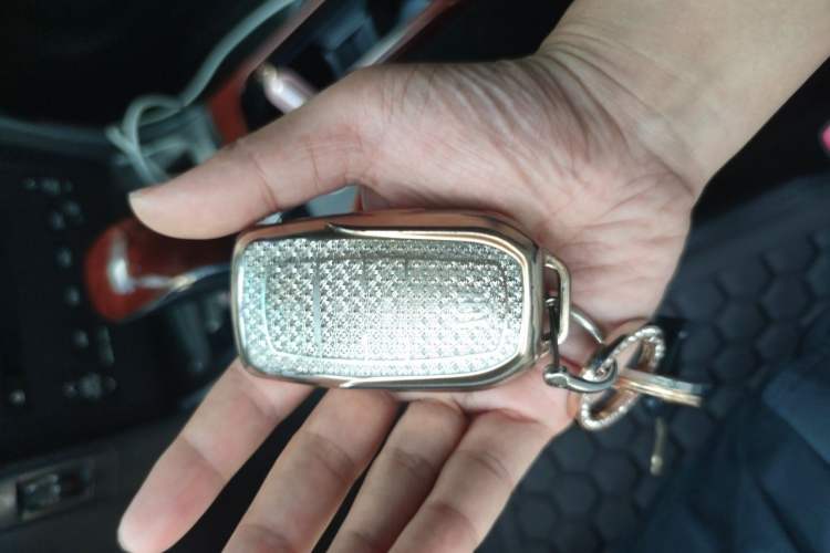 Used Toyota Crown 2012 2.5L Royal Navigation Edition Vehicle Key