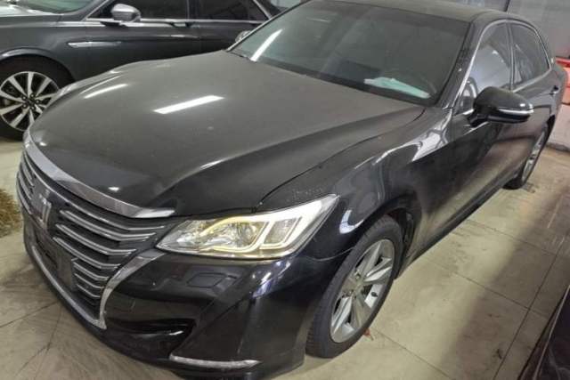 Toyota Crown 2015 2.0T Fashion Edition d’occasion