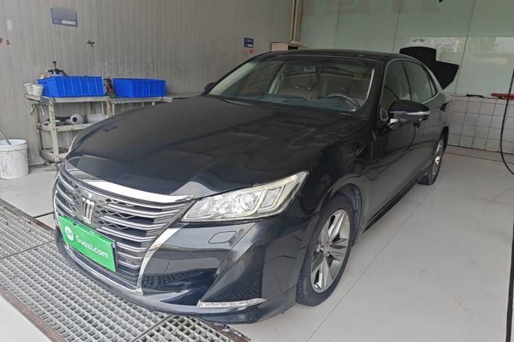 Used Toyota Crown 2015 2.0T Pioneer Edition Guazi used car, China used car export, Used car for sale, Used cars, Cheapest cars for sale