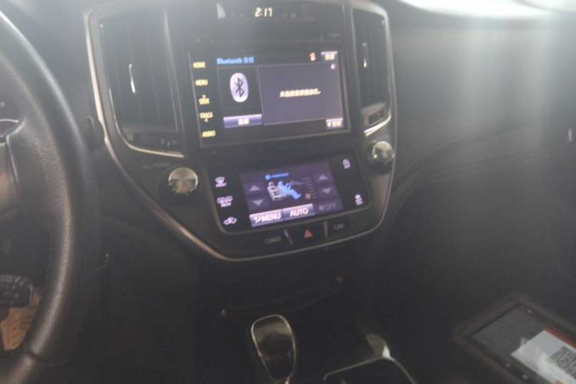 Used Toyota Crown 2015 2.0T Fashion Edition Audio And AC Panel