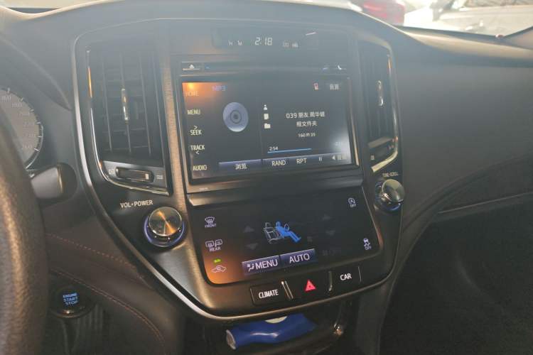 Used Toyota Crown 2015 2.0T Fashion Edition Audio And AC Panel