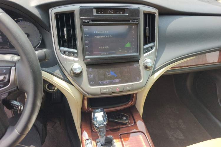 Used Toyota Crown 2015 2.0T Fashion Edition Audio And AC Panel