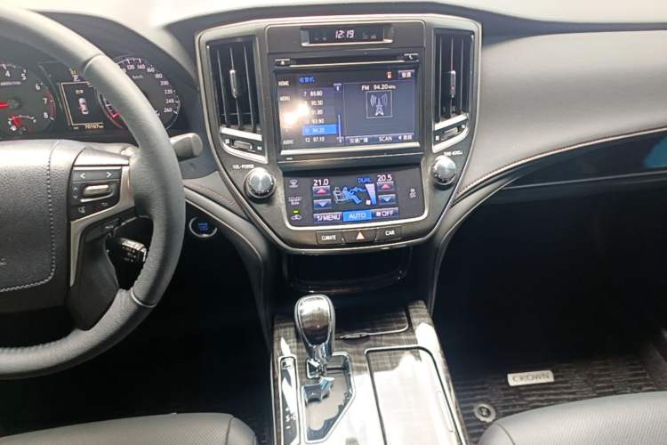 Used Toyota Crown 2015 2.5L Smart Edition Audio And AC Panel