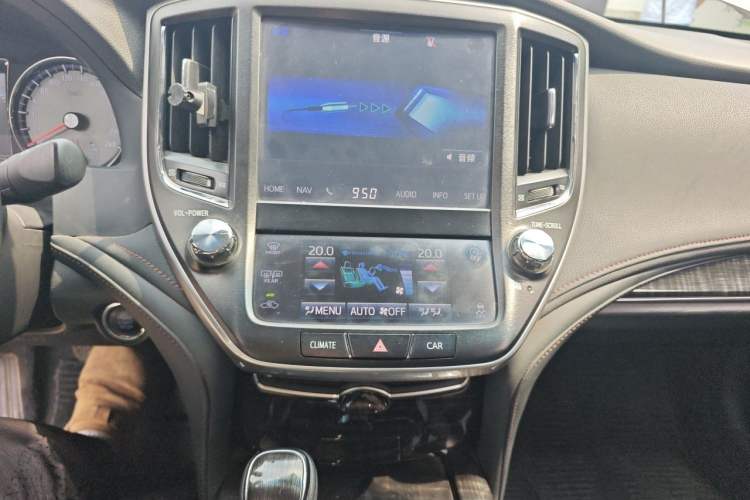Used Toyota Crown 2015 2.0T Premium Edition Audio And AC Panel