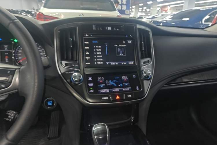Used Toyota Crown 2015 2.0T Fashion Edition Audio And AC Panel