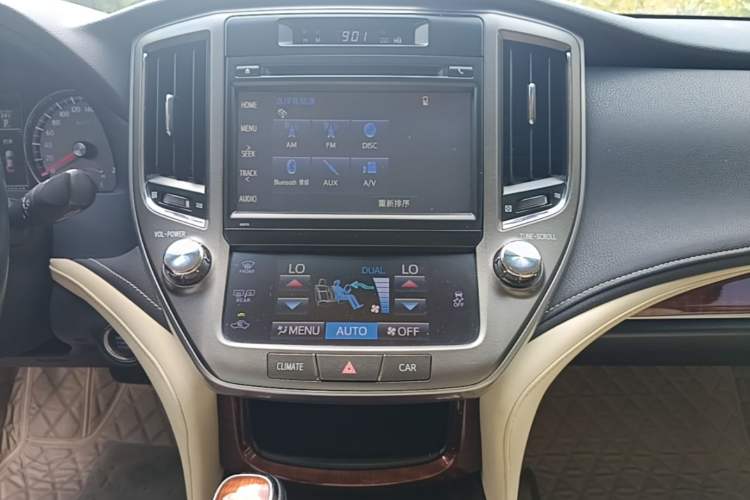 Used Toyota Crown 2015 2.5L Smart Edition Audio And AC Panel