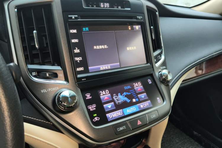 Used Toyota Crown 2015 2.0T Fashion Edition Audio And AC Panel