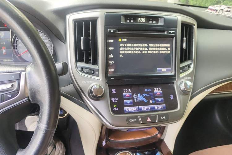 Used Toyota Crown 2015 2.5L Executive Edition Audio And AC Panel