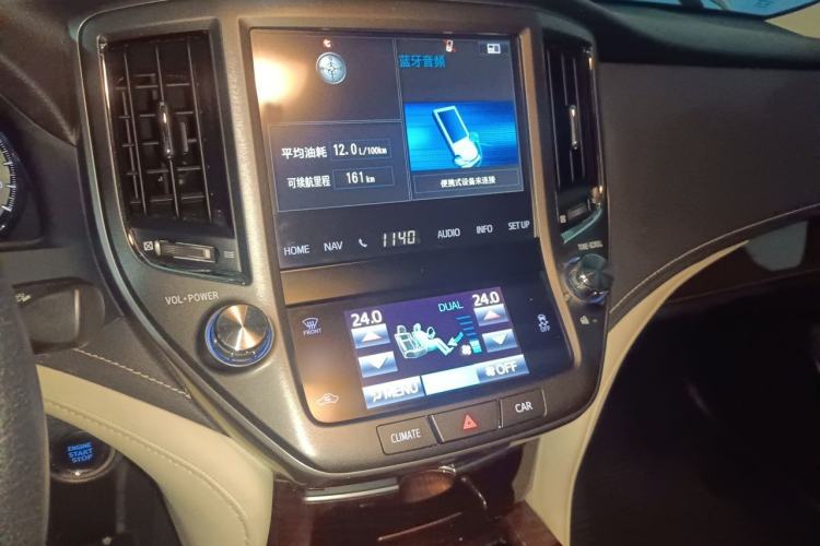 Used Toyota Crown 2015 2.5L Elite Edition Audio And AC Panel