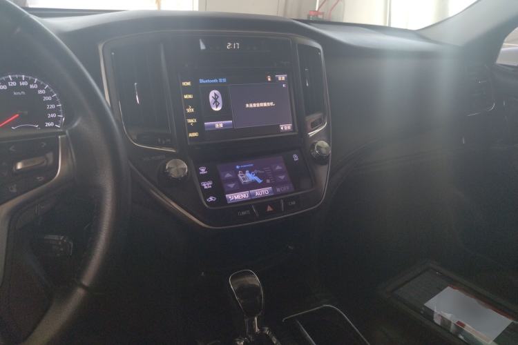 Used Toyota Crown 2015 2.0T Fashion Edition Center Console